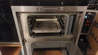 Parní vestavná trouba Siemens HB24D552 - 2