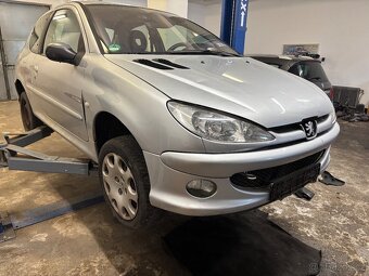 Peugeot 206 komplet předek - 2
