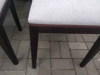 Židle Thonet po renovaci. - 2