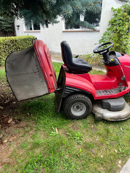 Zahradní traktor Honda HF2620, 122cm - 2