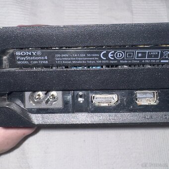 PlayStation 4 Pro 1TB (CUH-7216B) - 2