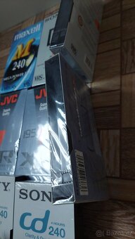 8 x vhs kazety - 2