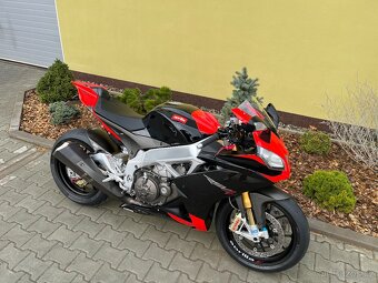Aprilia RSV4 1000 FACTORY - 2
