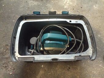 Hoblík Virutex - hoblování kulatiny - 2