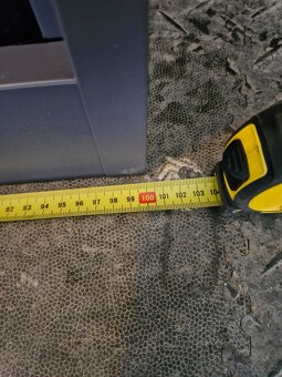 Kovová skříň s roletovými dveřmi - 2