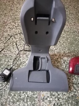 Stolní vysavač - 2