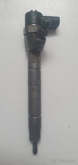 Vstřikovače BOSCH A6130700687, 0445110121 - 2