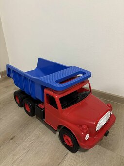 Tatra 148 velká červeno-modrá - 2