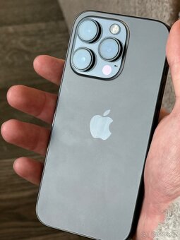 iPhone 14 Pro 128 GB – tmavě šedý (E-Sim) (Space Gray). - 2