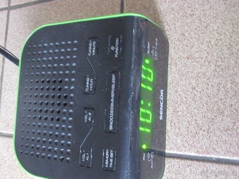 Hodiny -rádio - 2