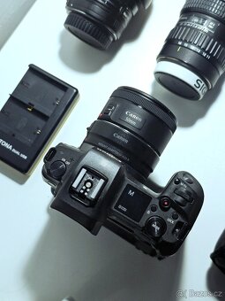 Profesionální foto set Canon EOS R s objektivy a bleskem - 2