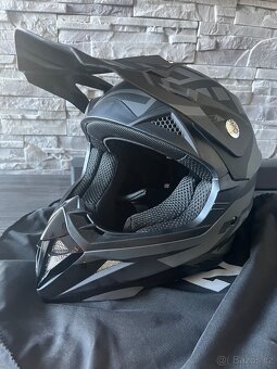 Dětská motokrosová helma - 2