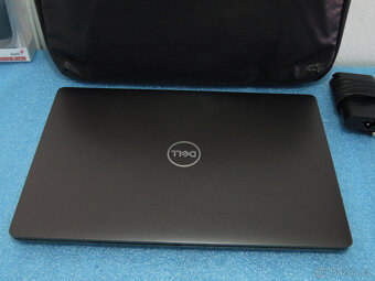 Dell Latitude 5500 15.6 IPS i5-8265u 16GB 4.Jádro Intel UHD - 2