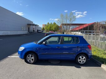 ŠKODA FABIA II 1,4 16V 63kW rok 2009 - Klima - Tempomat - 2