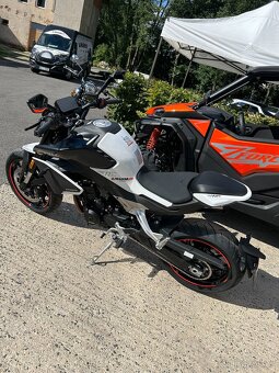 CFMoto 800NK Sport EU5 bílá - 2
