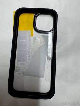 transparentni pouzdro na iphone 15 černe - 2