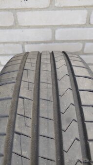 Letní pneu Henkook 215/65 R17 - 2