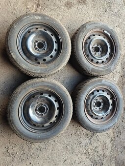 Prodám sadu disků 6Jx15H2 ET43 + let. pneu 185/65/R15 88T - 2