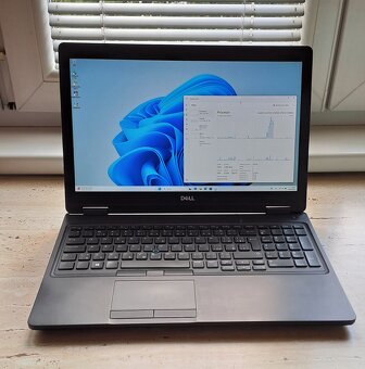 DELL Latitude 5590/ i5 -4 jádra/ 8GB / SSD 256 GB/ WIN 11 - 2