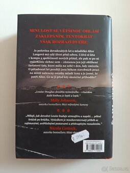 NOVÁ kniha Šarlatánové šaty thriller - 2