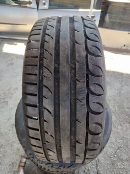 Letní pneu 235/45/18 - 2