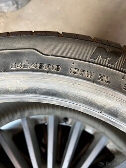 Letní pneu 245/40R18 - 2