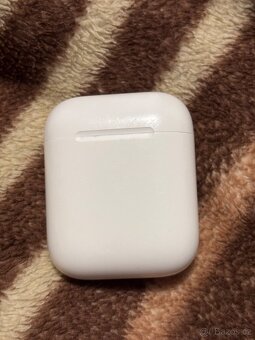 AirPods 1. generace, Apple Watch se GPS 40mm - 2