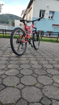Celodpružené kolo Specialized - 2