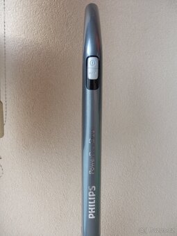 Tyčový vysavač Philips PowerPro Duo FC6168 - 2