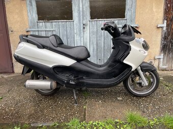 Dily Piaggio X9 - 2