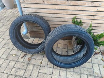 DOJEZDOVE A DVE PNEU - 2