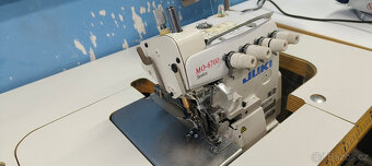 Průmyslový overlock 4 nitný Juki MO-6714s - 2