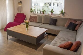 Rohová sedačka + konferenční stolek - 2