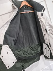 Prodám zateplenou bundu vel. M - L. - 2