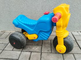 Plastová modrožlutá motorka - 2