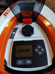 Robotická sekačka 422 STIHL iMOW NOVÁ CENA 22000KČ, DOHODA - 2