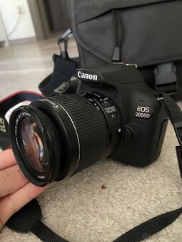 Canon EOS 2000D - 2