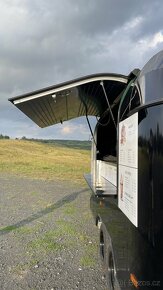 Food Truck - pojízdný gastro přívěs - 2