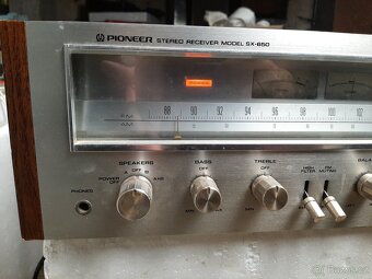 Zesilovač Pioneer SX-650 - 2