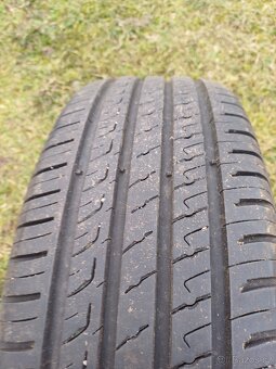 Letní gumy 215/60 R 16 Barum - 2