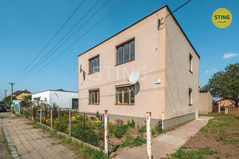 Rodinný dům se 2 byty 2+kk, Staré Jesenčany (okr. Pa, 131388 - 2