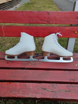 Botas dámské brusle - 2