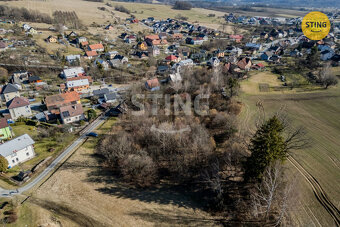 Prodej stavebního pozemku 860 m2 v obci Zubří, 131860 - 2