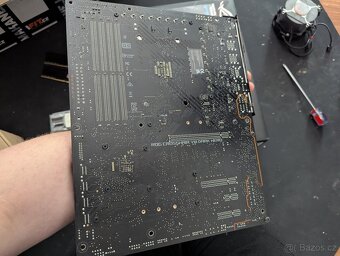 Asus rog crosshair VIII dark hero - 2