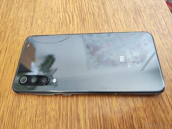 Xiaomi Mi 9 se - 2