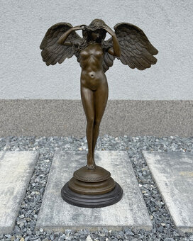 Bronzová socha žena s křídly – luxusní erotická dekorace - 2