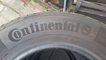 Continental ContiPremiumContact 5 215/65 R16 - 2