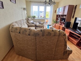 Rozkládací rohový gauč a rozkládací křeslo - 2