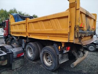 sklápěcí korba TATRA 8x8 - 2