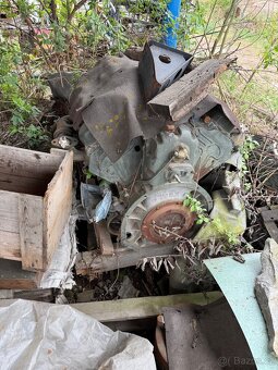 Motor tatra V8 - 2